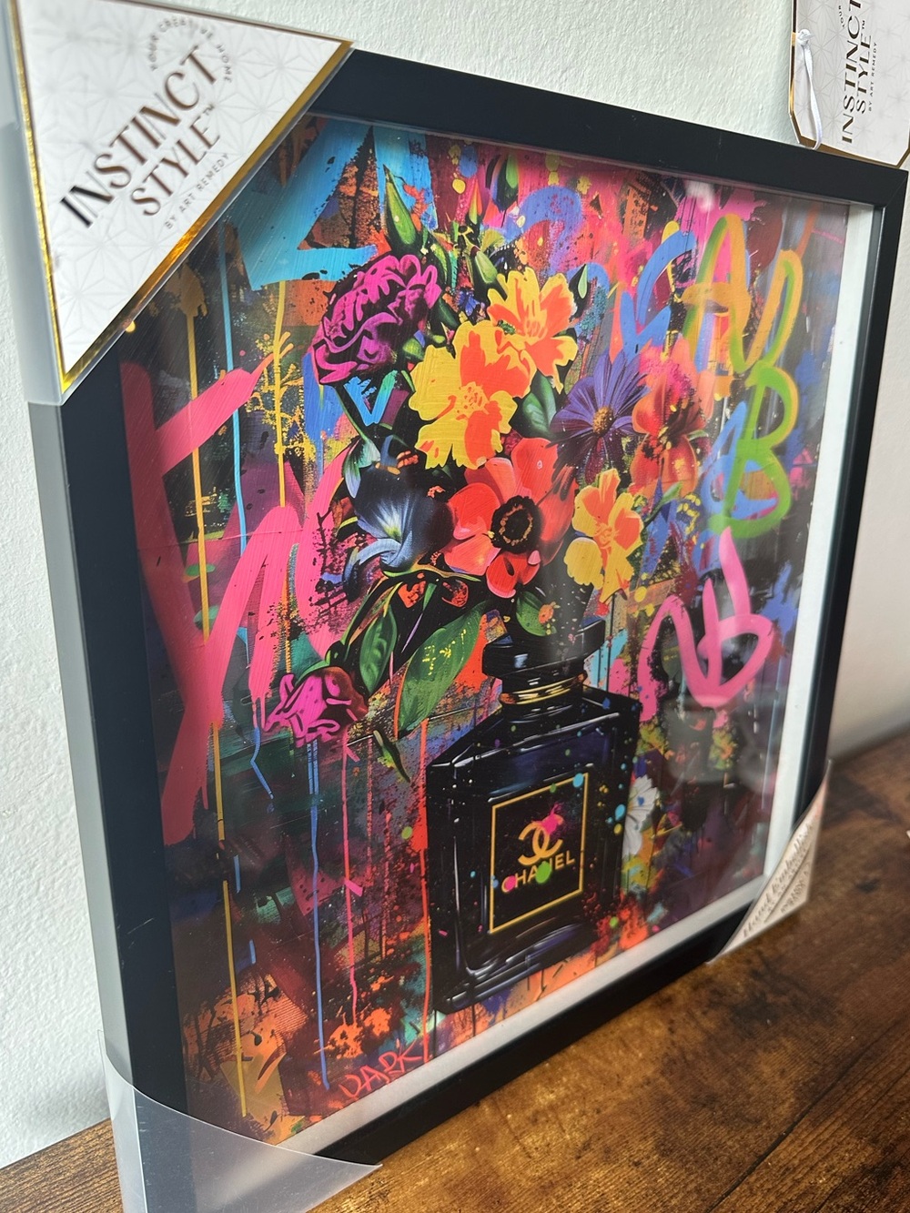 Luxury Designer Graffiti Framed Wall
Art Decor with Perfume Bottle, Flowers NWT - Picture 2 of 3